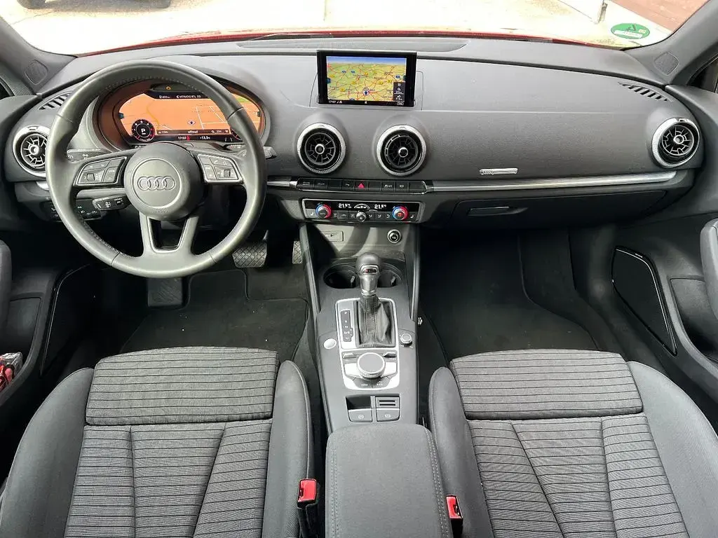 Usado Audi A3 S-Line 150 HP (110 kW) 2020 Vermelho Sedan