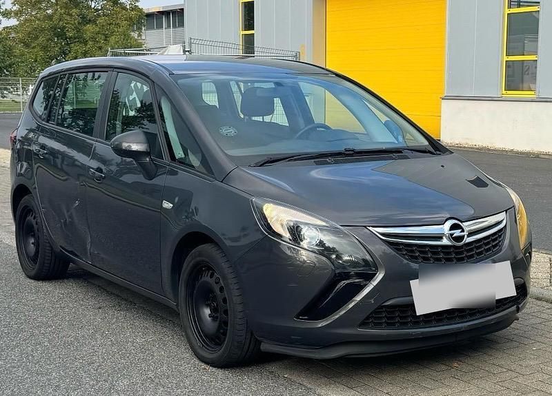 Grau Gebraucht 2014 Opel Zafira Tourer Van / Kleinbus | 4.600 € (Superpreis) - Bild 1/4
