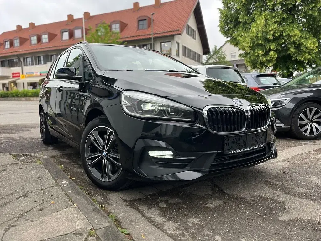 Gebraucht BMW 218 Sport Line 150 PS (110 kW) 2019 Schwarz Van / Kleinbus