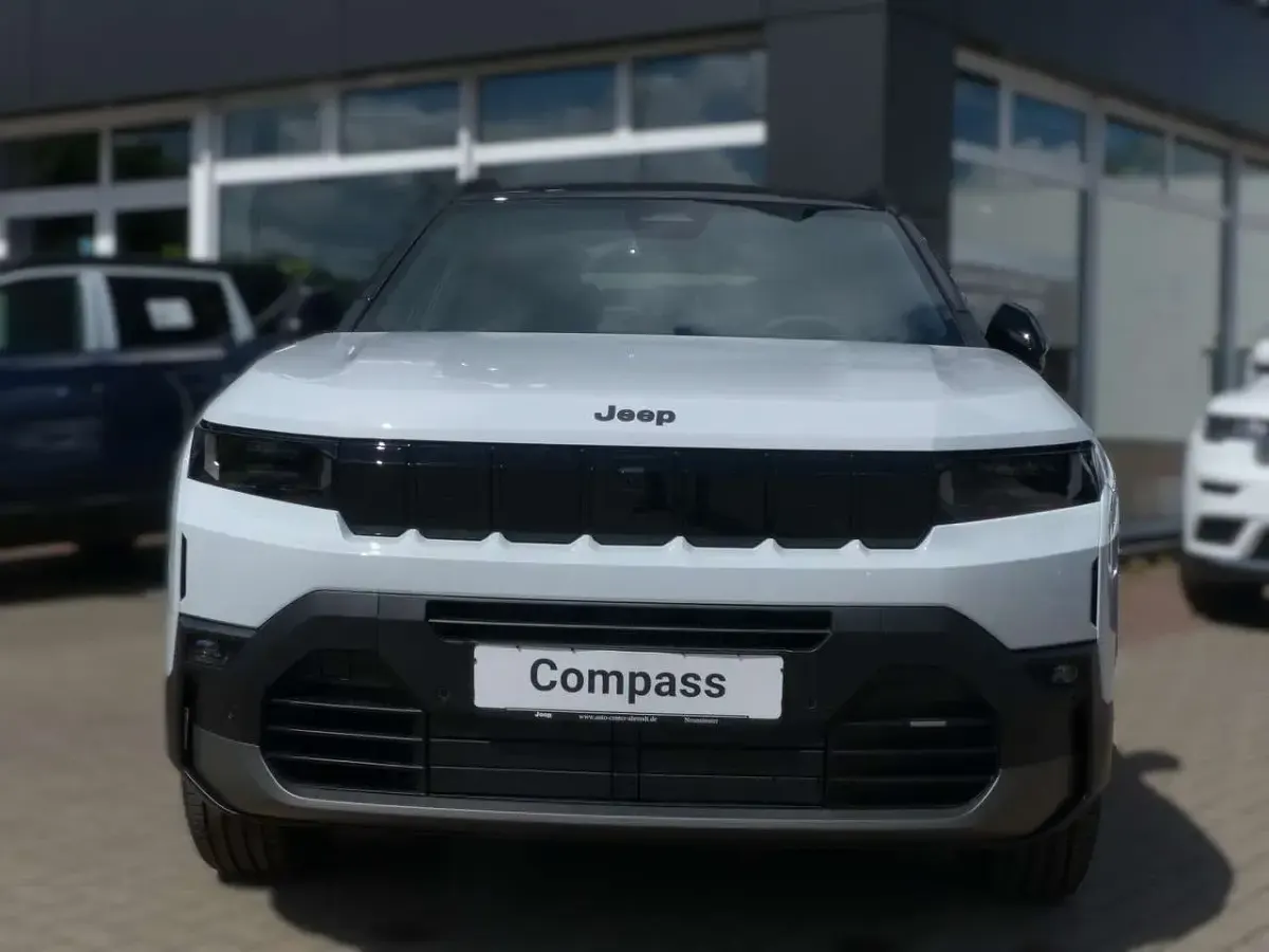 Uusi Jeep Compass 145 HP (106 kW) 2026 Valkoinen Katumaasturi