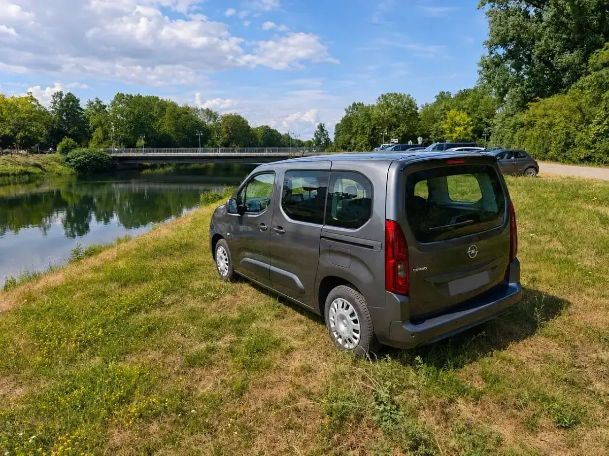Gebraucht Opel Combo Life Innovation 110 PS (80 kW) 2022 Kombi