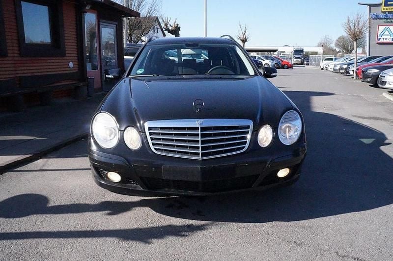 Gebraucht Mercedes E220 170 PS (125 kW) 2007 Schwarz Kombi