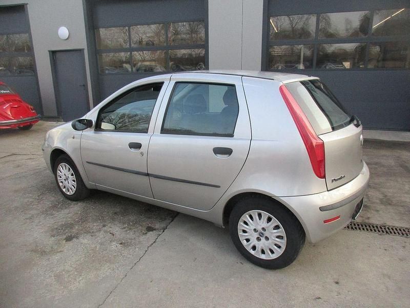 Gebraucht Fiat Punto Active 60 PS (44 kW) 2004 Silber Kleinwagen
