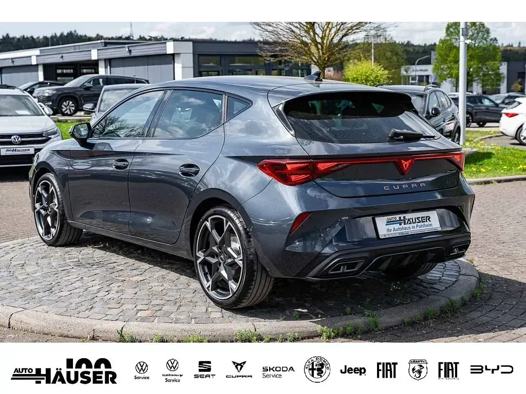 Neu Cupra Leon 150 PS (110 kW) 2026 Grau Limousine