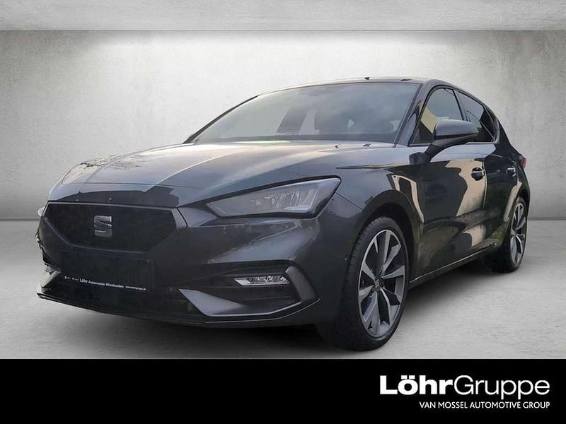 Magnetic grau metallic Neu 2025 Seat Leon FR Limousine | 34.490 € (Etwas zu teuer) - Bild 1/4