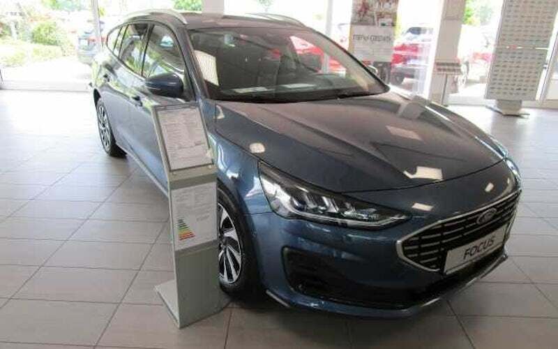 Blau Gebraucht 2024 Ford Focus Titanium Kombi | 25.990 € (Fairer Preis) - Bild 1/4