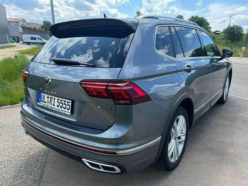 Gebraucht VW Tiguan R-line 200 PS (147 kW) 2022 Platinum grey metallic SUV
