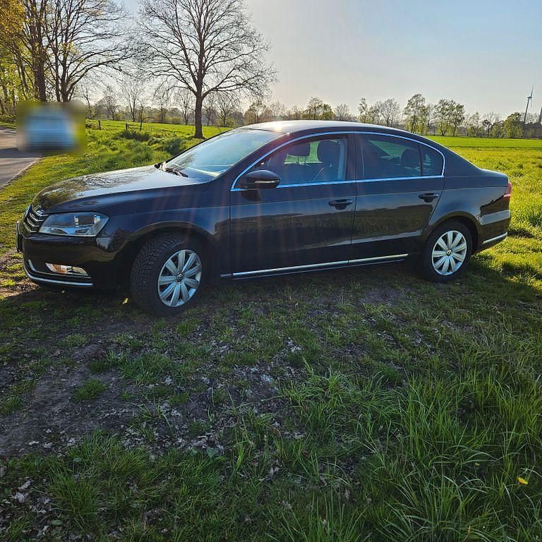 Gebraucht VW Passat Comfortline 122 PS (89 kW) 2013 Schwarz Limousine