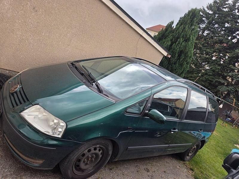 Grün Gebraucht 2000 VW Sharan Basis Van / Kleinbus | 600 € (Superpreis) - Bild 1/4