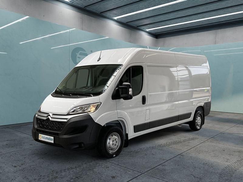 Weiß Gebraucht 2024 Citroën Jumper Van / Kleinbus | 28.149 € (Superpreis) - Bild 1/4