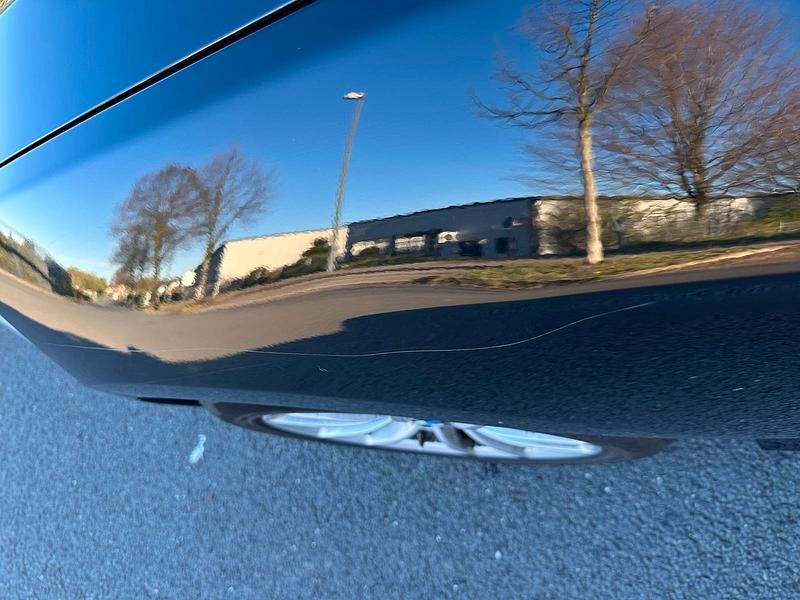 Gebraucht BMW 114 102 PS (75 kW) 2014 Schwarz Kleinwagen