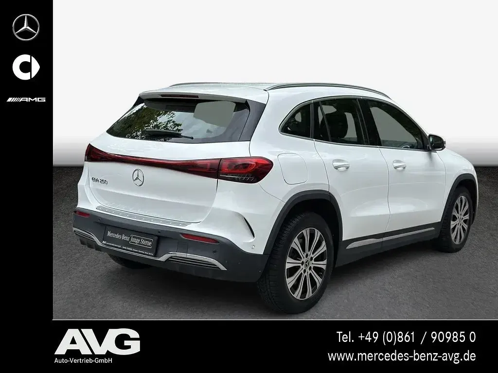 Gebraucht Mercedes EQA250 Advanced 139 kW (190 PS) 2023 Unilack polarweiß SUV