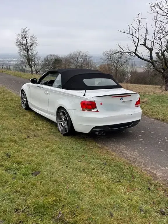 Gebraucht BMW 125 Cabriolet M Sport 218 PS (160 kW) 2011 Weiß Cabrio