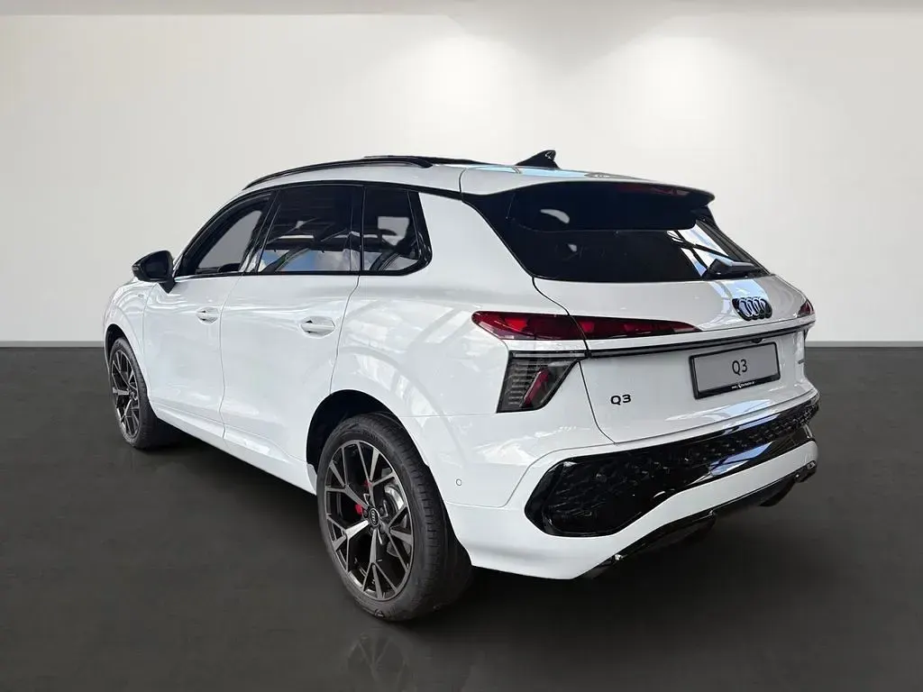 Neu Audi Q3 Sport 265 PS (194 kW) 2025 Gletscherweiß metallic SUV