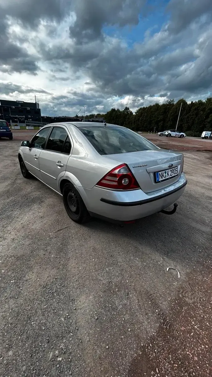 Gebraucht Ford Mondeo 110 PS (80 kW) 2006 Grau Limousine