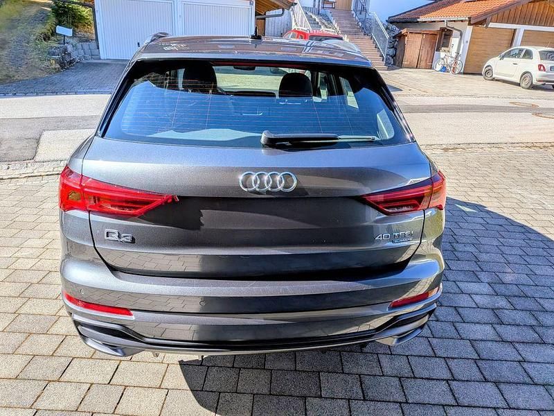Gebraucht Audi Q3 S-Line 190 PS (139 kW) 2021 Grau SUV