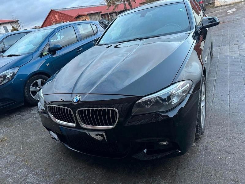 Gebraucht BMW 530 M Sport 258 PS (189 kW) 2014 Schwarz Kombi