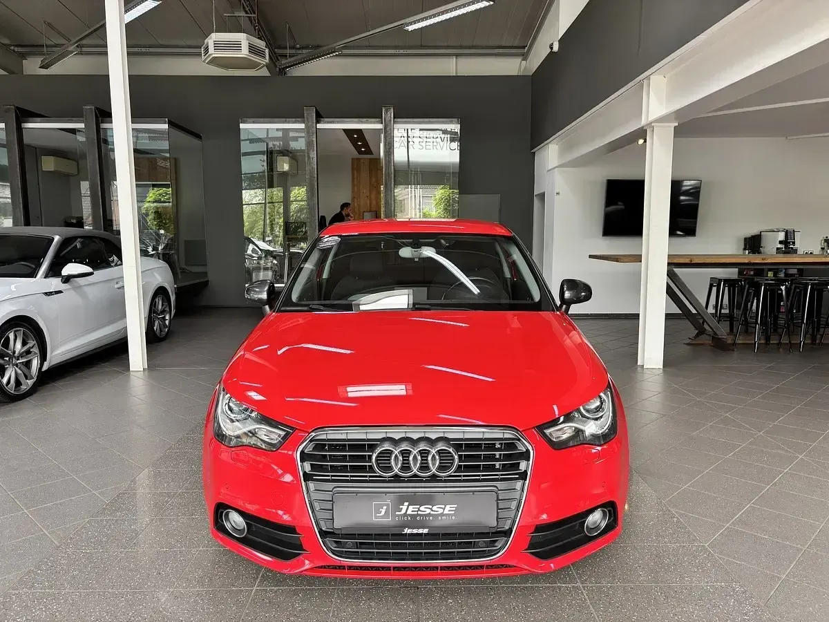 Gebraucht Audi A1 Ambition 140 PS (102 kW) 2014 Rot Kleinwagen