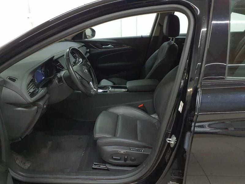 Gebraucht Opel Insignia Elegance 174 PS (127 kW) 2022 Diamant schwarz metallic Limousine