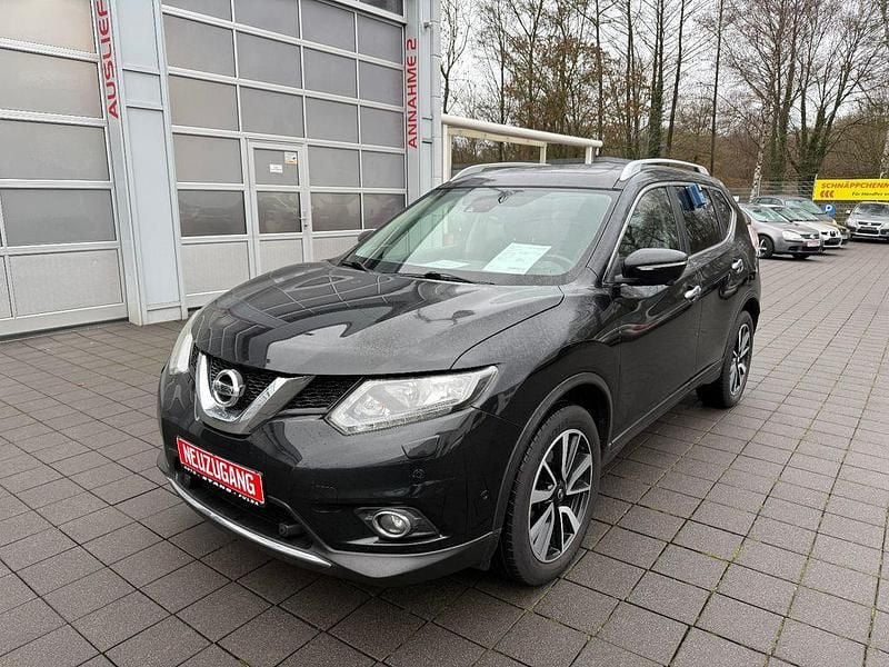 Schwarz Gebraucht 2017 Nissan X-Trail 360º SUV | 14.950 € (Fairer Preis) - Bild 1/4