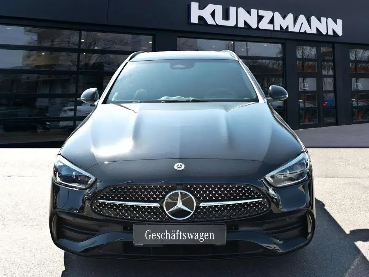 Gebraucht Mercedes C300 AMG 265 PS (194 kW) 2026 Obsidianschwarz metallic Kombi