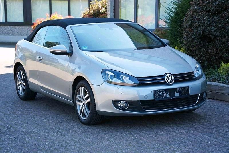 Second-hand VW Golf 105 CP (77 kW) 2010 Gri Cabrio