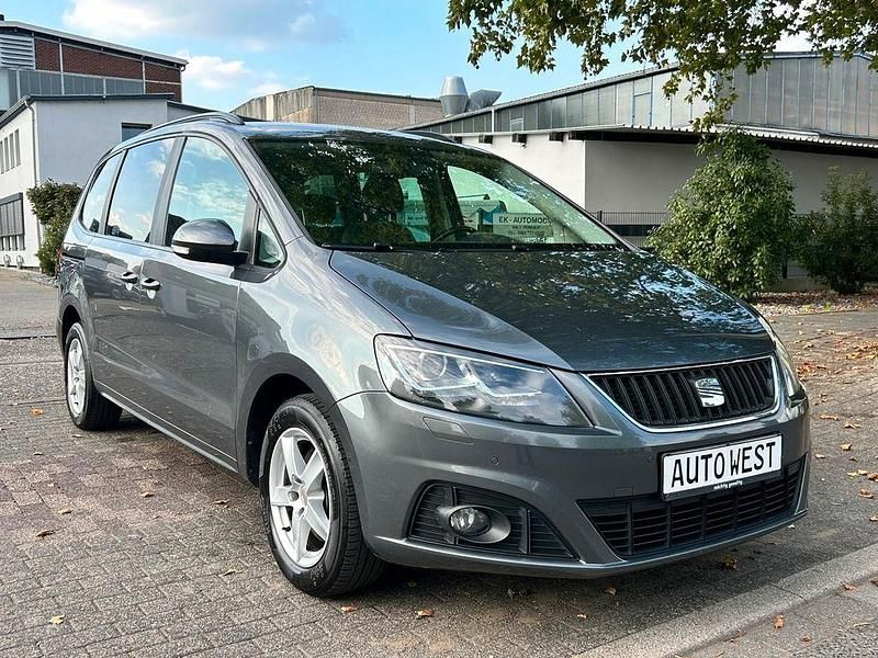 Grau Gebraucht 2012 Seat Alhambra Ecomotive Van / Kleinbus | 9.790 € (Fairer Preis) - Bild 1/4