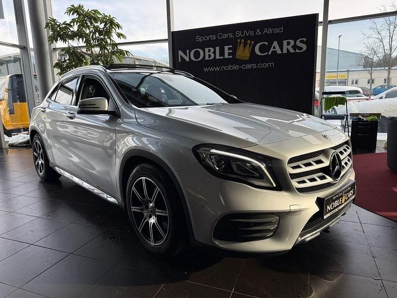 Iridiumsilber (metallic) Gebraucht 2019 Mercedes GLA250 AMG SUV | 27.990 € (Fairer Preis) - Bild 1/4