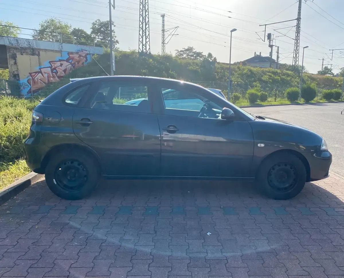 Gebraucht Seat Ibiza 86 PS (63 kW) 2009 Grau Kleinwagen