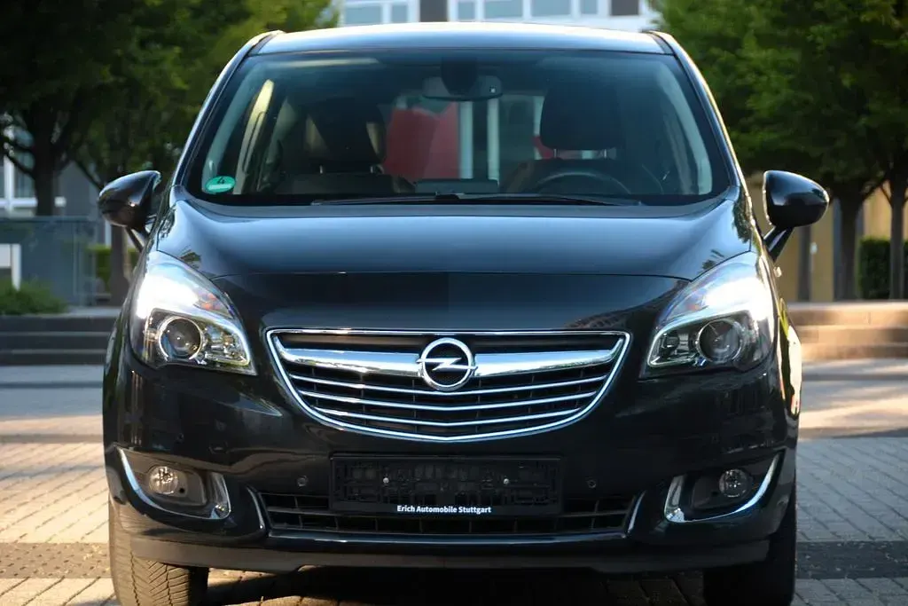 Gebraucht Opel Meriva Innovation 140 PS (102 kW) 2016 Schwarz Van / Kleinbus