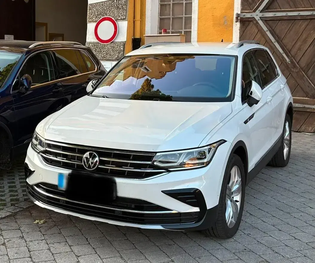 Gebraucht VW Tiguan Elegance 150 PS (110 kW) 2021 Weiß SUV