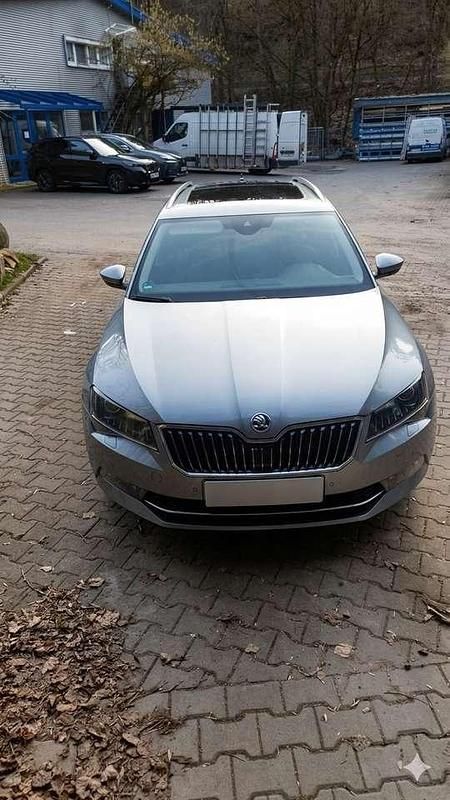 Gebraucht Skoda Superb Style 190 PS (139 kW) 2016 Kombi