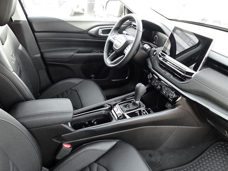 Neu Jeep Compass North 131 PS (96 kW) 2025 Blau SUV