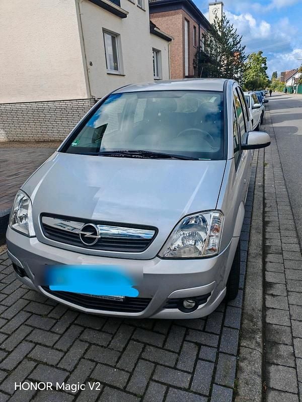 Silber Gebraucht 2006 Opel Meriva Van / Kleinbus | 1.600 € (Fairer Preis) - Bild 1/4