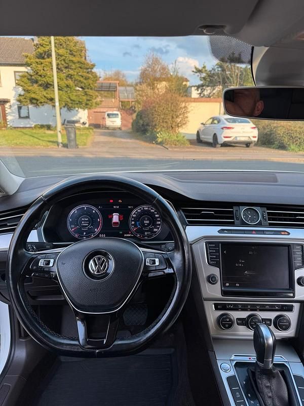 Second-hand VW Passat 190 CP (139 kW) 2015 Alb Break