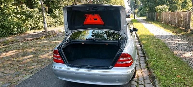 Usata Mercedes S320 224 CV (164 kW) 1999 Argento Berlina