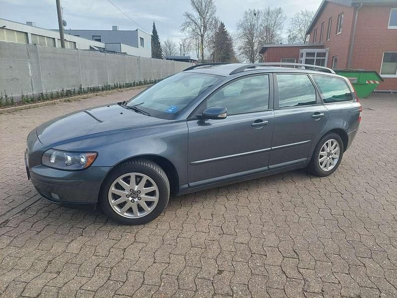 Używany Volvo V50 140 KM (102 kW) 2005 Szary Kombi