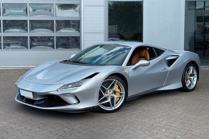 Gebraucht Ferrari F8 721 PS (530 kW) 2022 Silber