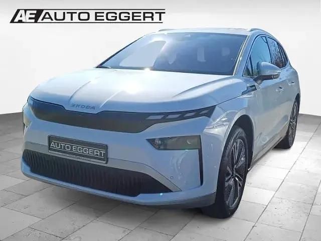 Weiß Gebraucht 2025 Skoda Enyaq iV Loft SUV | 43.990 € (Fairer Preis) - Bild 1/3