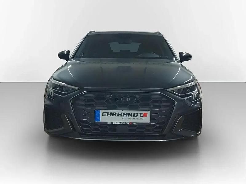Gebraucht Audi A3 S-Line 180 PS (132 kW) 2022 Grau Limousine