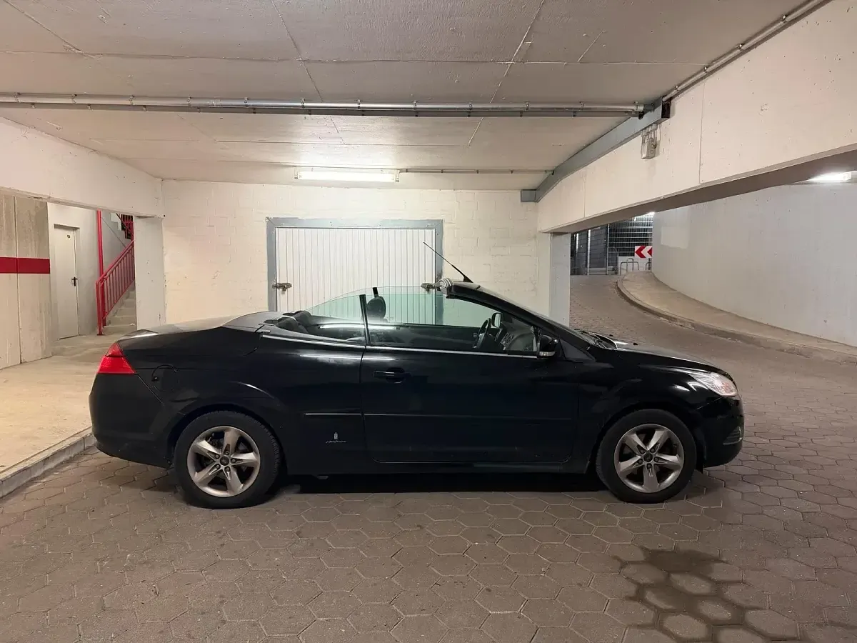 Occasion Ford Focus Cabriolet 101 ch (74 kW) 2010 Noir Cabriolet