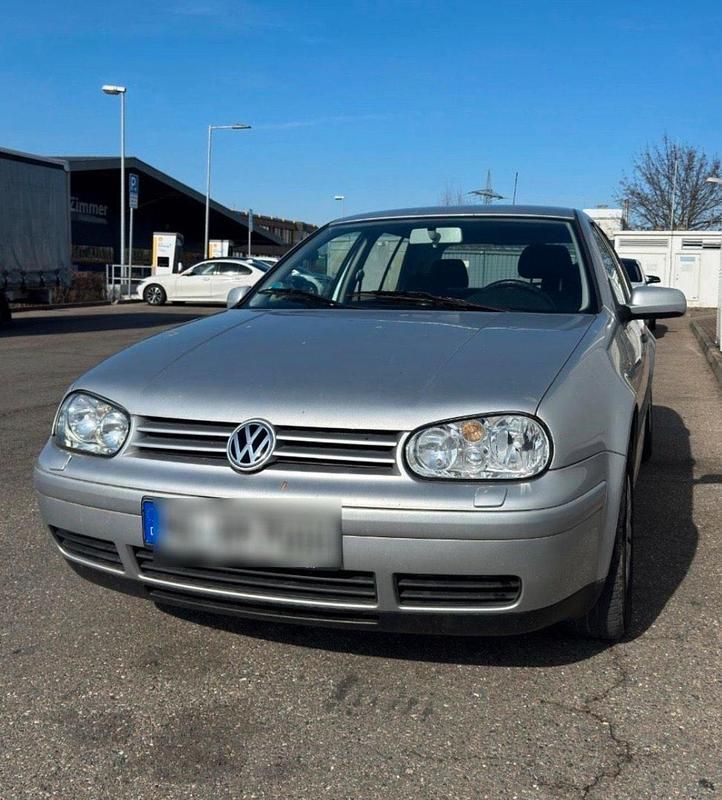 Silber Gebraucht 2001 VW Golf IV Kleinwagen | 1.800 € (Fairer Preis) - Bild 1/4