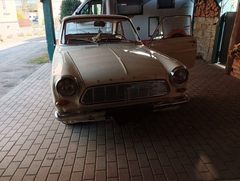 Beige Gebraucht 1965 Ford Taunus Coupé | 9.000 € - Bild 1/4