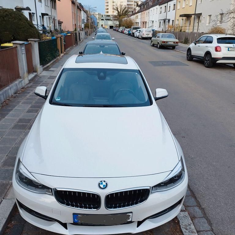 Weiß Gebraucht 2016 BMW 320 Gran Turismo Sport Line Limousine | 12.000 € (Guter Preis) - Bild 1/4