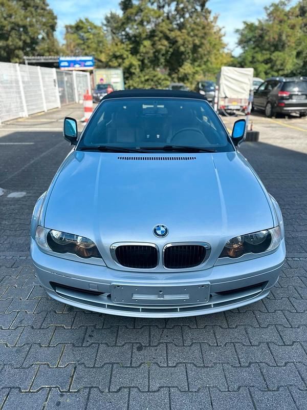 Silber Gebraucht 2002 BMW 318 Cabriolet Basis Cabrio | 4.000 € (Superpreis) - Bild 1/4