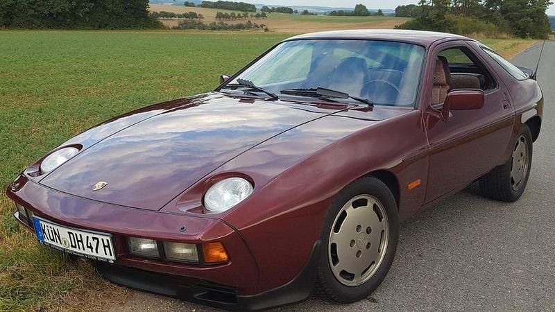 Rot Gebraucht 1983 Porsche 928 Coupé | 37.900 € - Bild 1/4