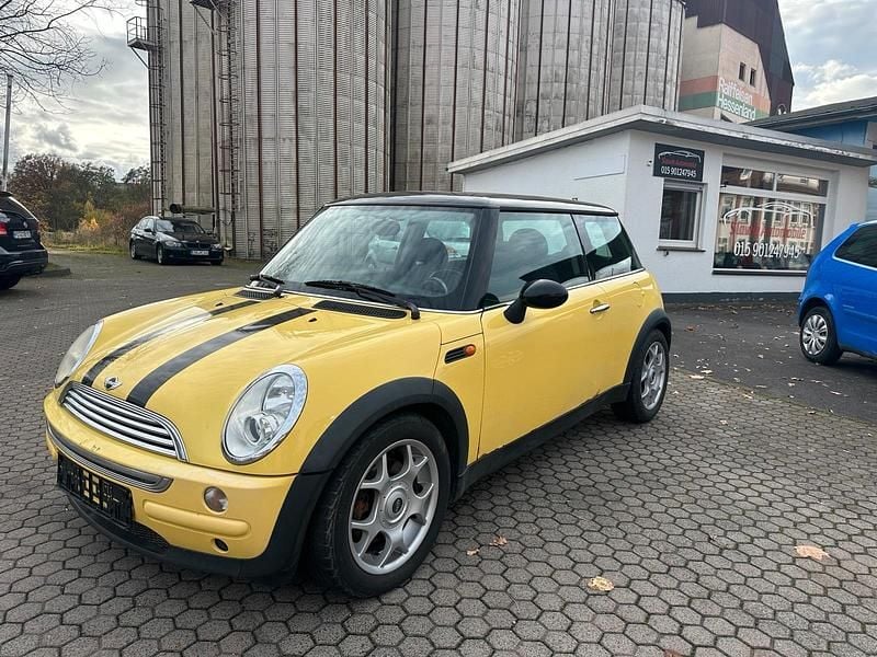 Gelb Gebraucht 2004 Mini ONE Kleinwagen | 990 € (Superpreis) - Bild 1/4