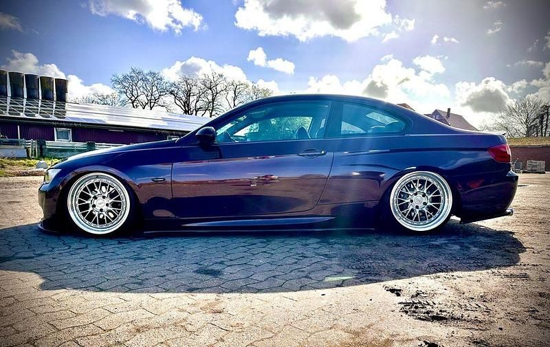 Gebraucht BMW 320 Performance 170 PS (125 kW) 2007 Rot Coupé