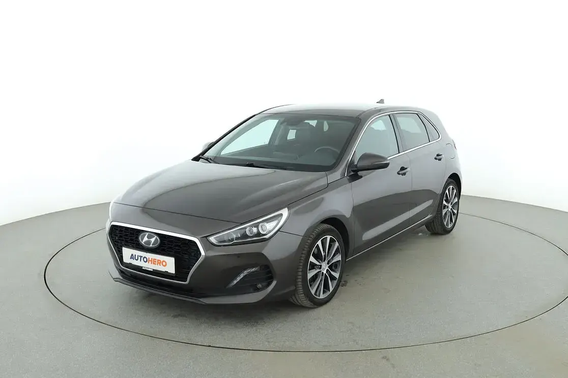 Gebraucht Hyundai i30 Premium 136 PS (100 kW) 2019 Limousine