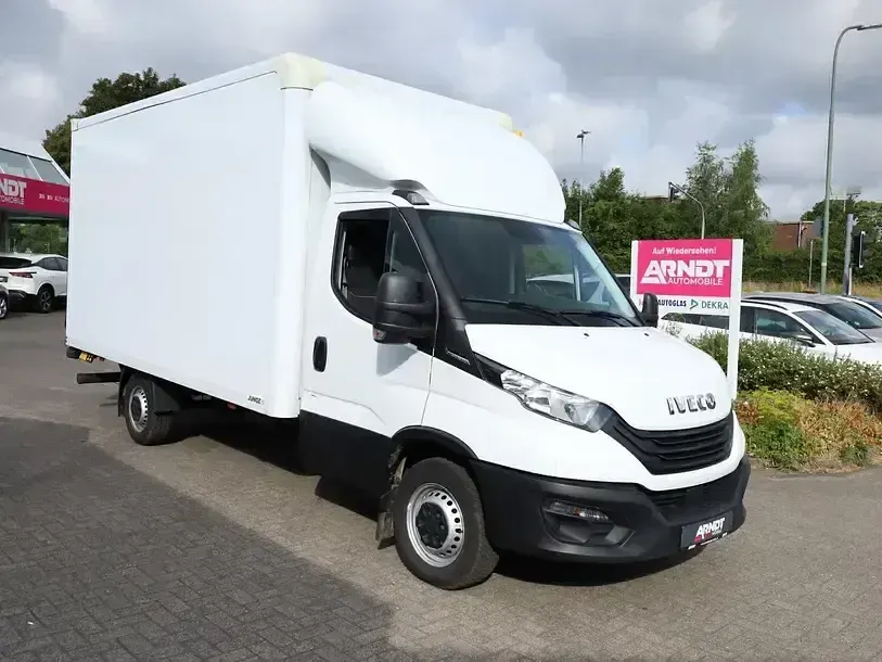 Gebraucht Iveco Daily 156 PS (114 kW) 2024 Weiß ic 194